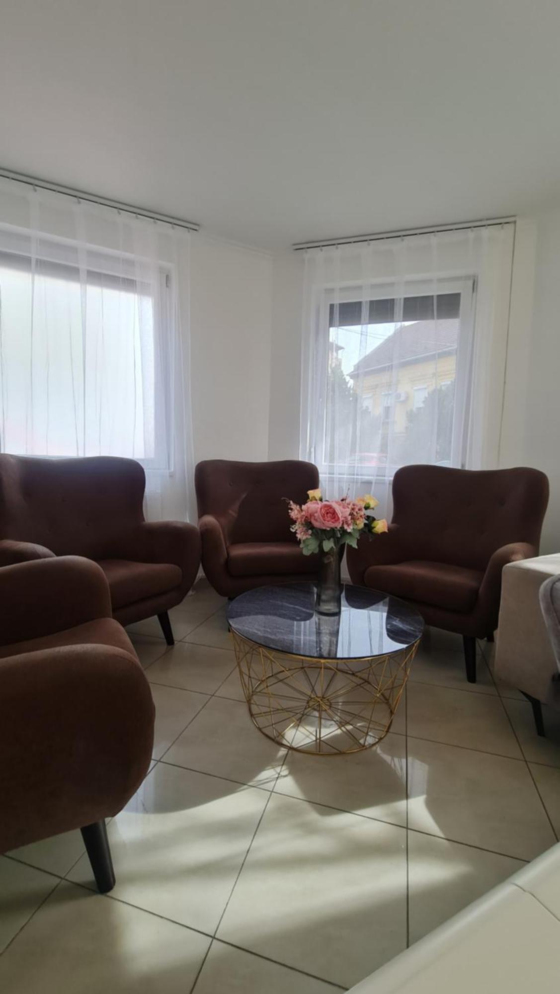 Tulipan Apartman Szeged Exteriör bild