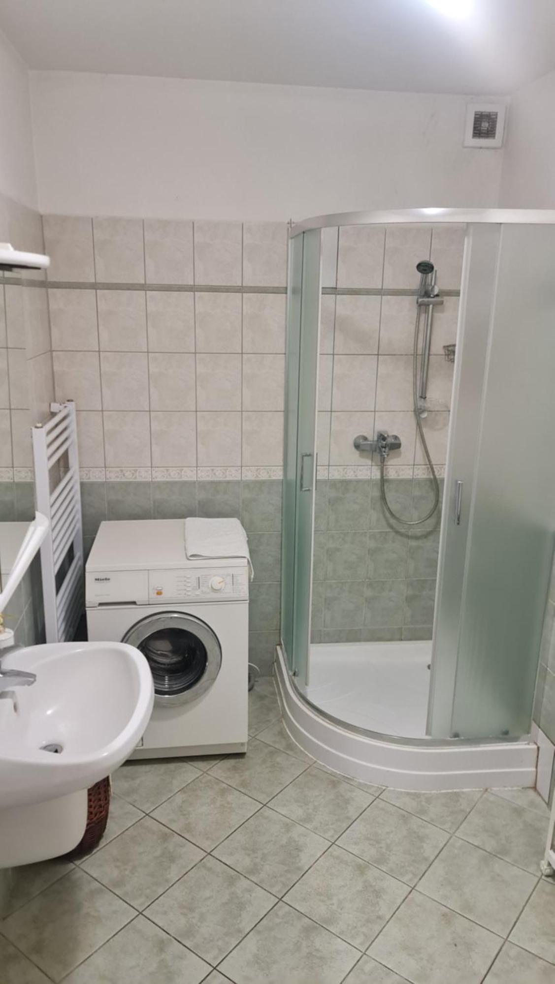 Tulipan Apartman Szeged Exteriör bild
