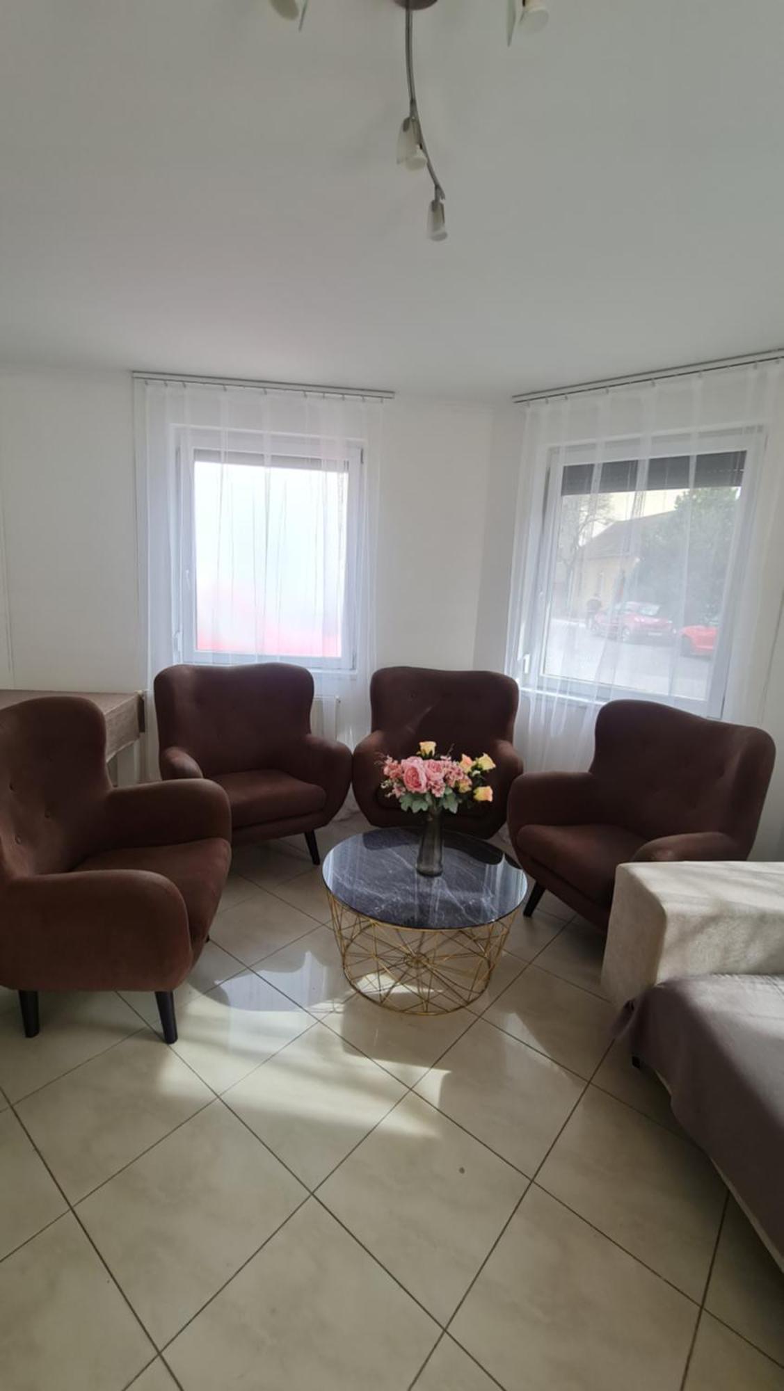 Tulipan Apartman Szeged Exteriör bild