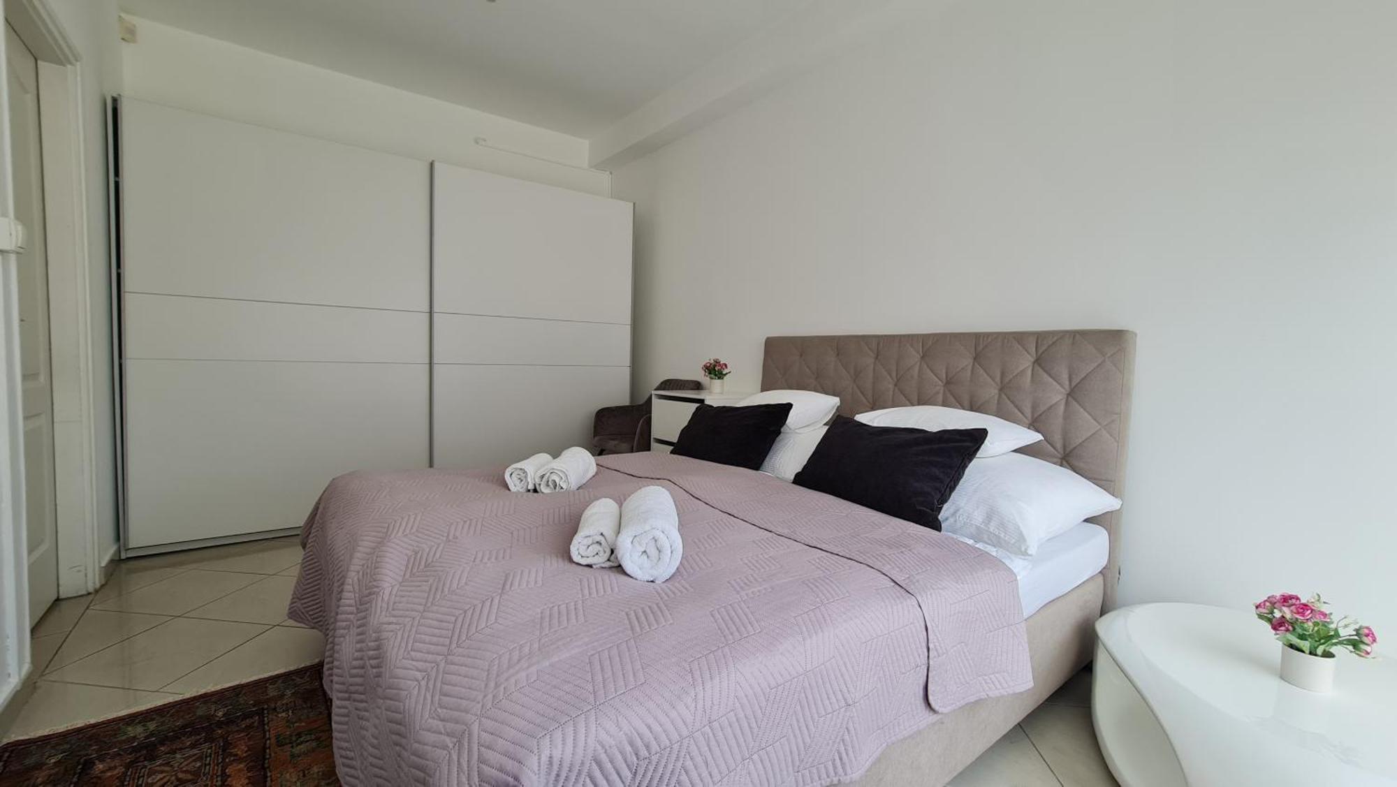 Tulipan Apartman Szeged Exteriör bild